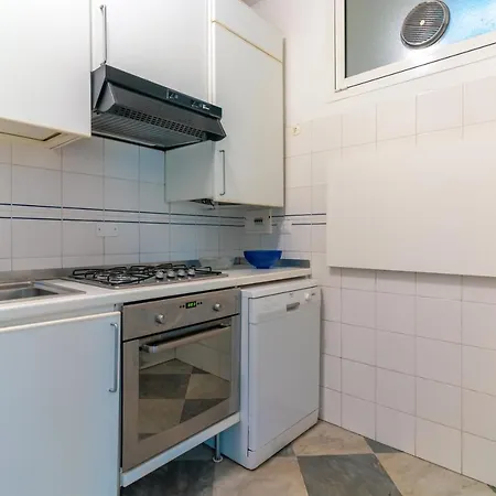 Апартаменты Casa Claudia Relax Con Patio E Parcheggio
